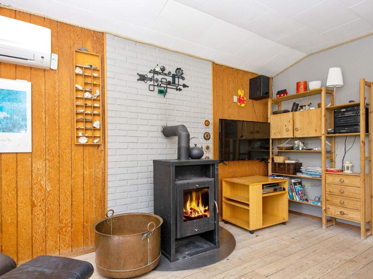 5 Person Holiday Home In Odder ภายนอก รูปภาพ