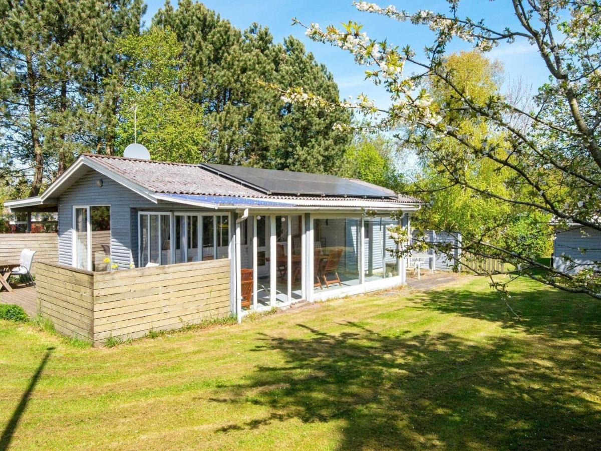 5 Person Holiday Home In Odder ภายนอก รูปภาพ